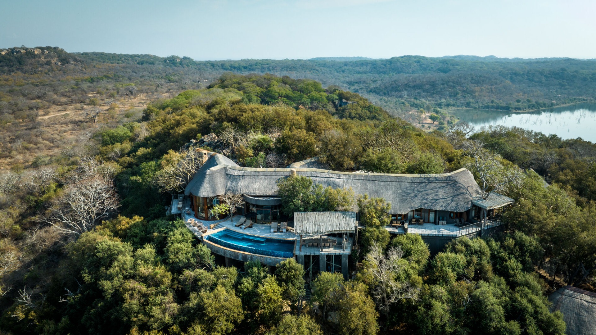 Riverside Days at Singita Pamushana: Elephants and Leopards in Motion